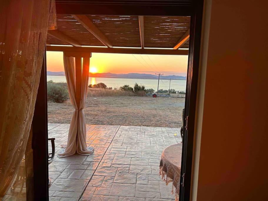 Moudros Sunset Apartment Moudhros ภายนอก รูปภาพ
